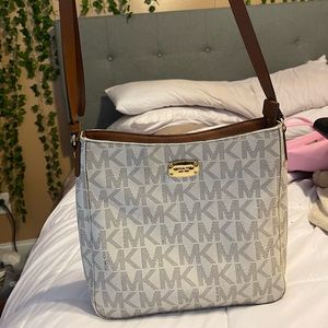 Michael Kors Cross body bag